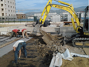 Rimozione dei pavimenti vecchi dalla copertura